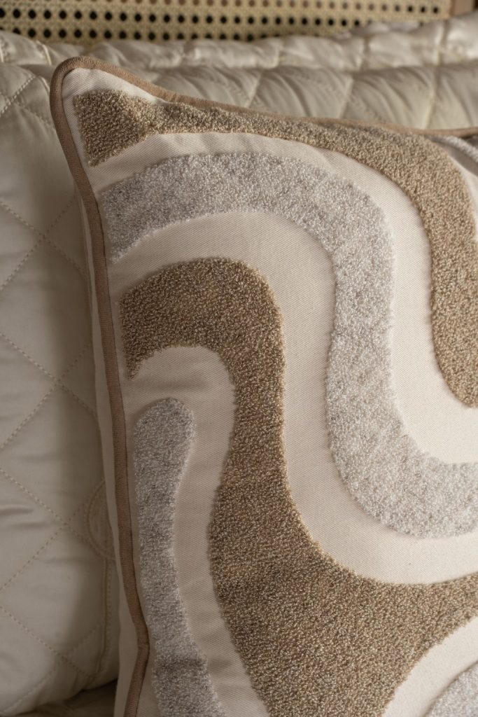 Close foto ambientada - Composição de cama