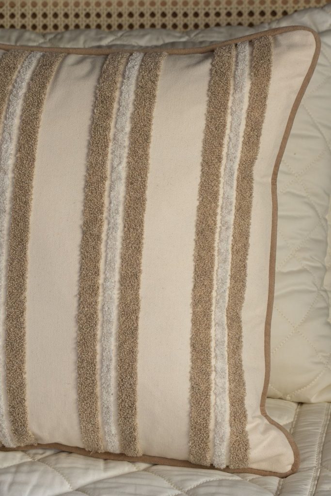 Close foto ambientada - Composição de cama